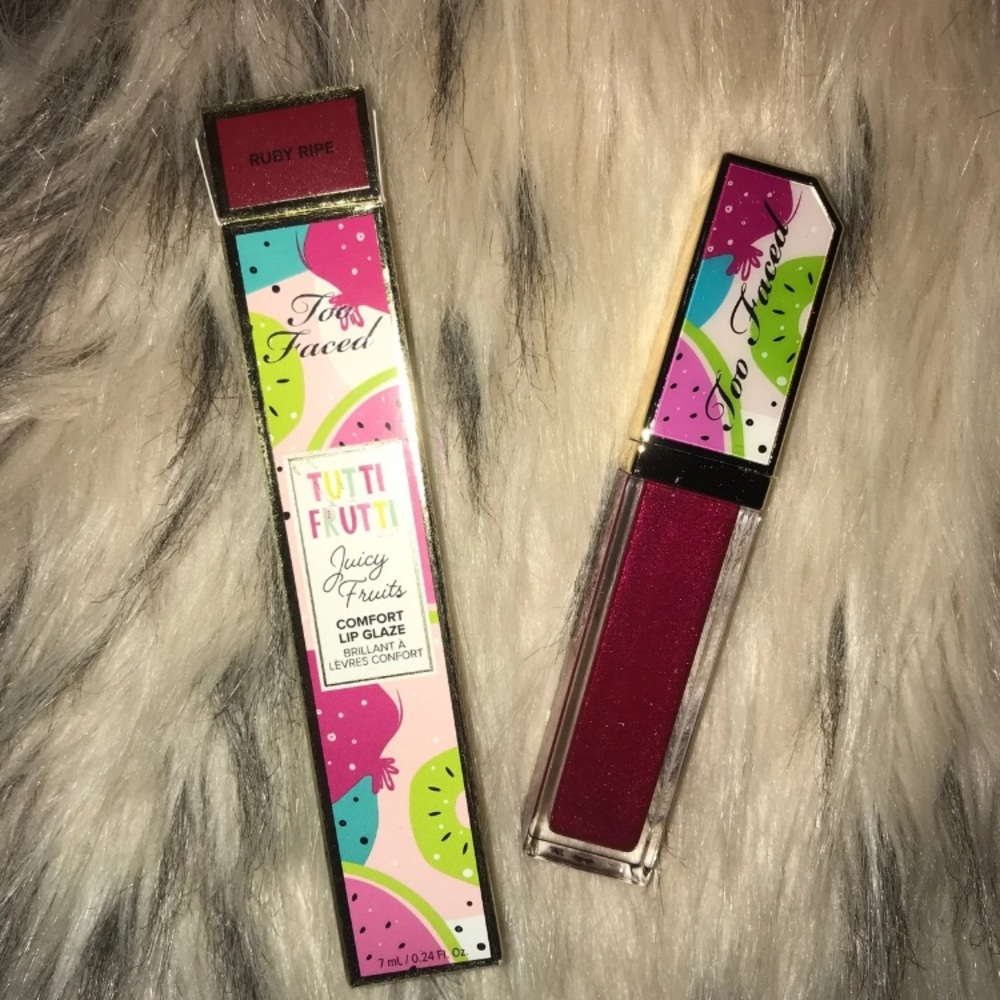 Too Faced Tutti Frutti Lip “Ruby Ripe”